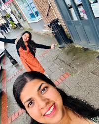 Blessy Thomas (@blessy_mariam_raphel) • Instagram photos and videos