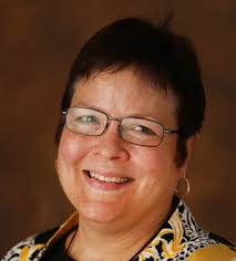 Karen Hughart's Instagram, Twitter & Facebook