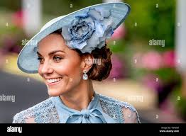Duchess of cambridge at royal ascot Banque de photographies et d'images à  haute résolution