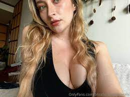 Blissful Whisper ASMR  blissfulwhisperasmr Nude, OnlyFans Leaks, The  Fappening - Photo 6538477 - FappeningBook