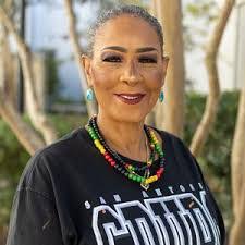 Teresa Panek's Instagram, Twitter & Facebook