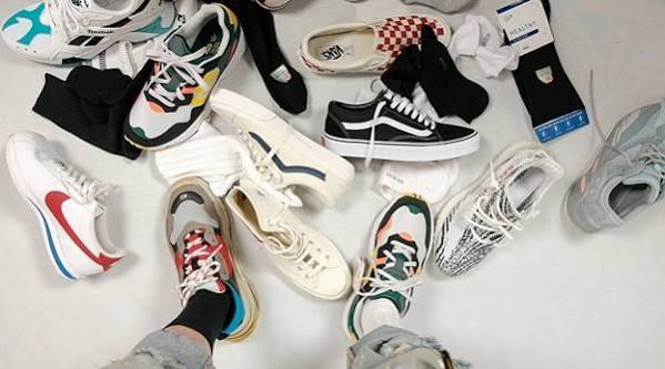 Sneaker là gì? Phân biệt các loại giày sneaker cho người mới chơi