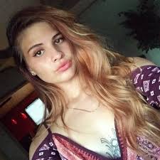 adriana olivas (@_adriana_olivas)