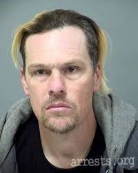 Lonnie Muesse's Instagram, Twitter & Facebook