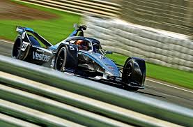 14:04 uhr) ebenfalls in valencia statt. Mercedes Teamchef Spricht Ian James Bricht Eine Lanze Man Muss Die Formel E Erleben Sportmeldungen Stuttgarter Zeitung