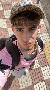 menudas fotitos, la última se coló. #outfit #outfitideas #viral #parat...