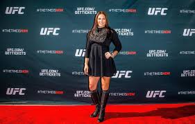 Mma star cat zingano has sued halle berry, alleging that she passed up a key ufc fight in order to appear in berry's film about mixed martial arts — only to be dropped from both ufc and the. Q A Cat Zingano On Ufc 200 And The Changes Made During Her Time Off Sports Lacrossetribune Com