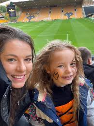 Charlotte Beasley (@CharlyBeasley)