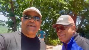 Con Aridio Castillo en el recorrido de los Corre Caminos por el Sur.