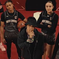 @UnderArmour's video Tweet