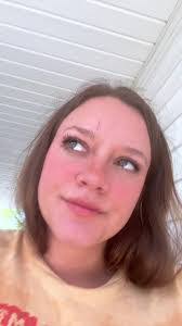 Leandra Baker's Instagram, Twitter & Facebook