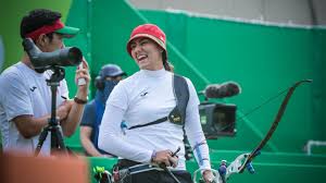 Dentro de dos meses, alejandra valencia recibirá su título de licenciada en diseño gráfico, un poco tarde, a decir de su. Alejandra Valencia Unica Tiradora Con Arco De Mexico Con Boleto A Tokio 2020 Fox Sports