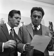 Where the hot wind blows. Marcello Mastroianni Und Federico Fellini 1958 Bild Kaufen Verkaufen