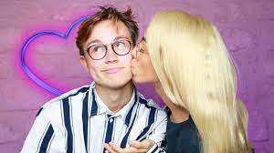 He represented france in the eurovision song contest 2019 in israel with the song roi after scoring 200 points in the final of destination eurovision. Mon Histoire D Amour Avec Sundy Jules Youtube