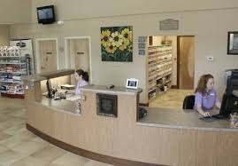 Hilltop Animal Hospital In Alachua Fl Veterinary Hospital Reception Area Dvm360 Hospital Design Hospital Reception Hospital Interior Design