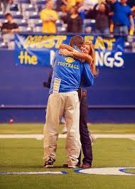 21 Reasons Why Coach And Tami Taylor Ruined All Other Relationships For You Friday Night Lights Tami Taylor Friday Night