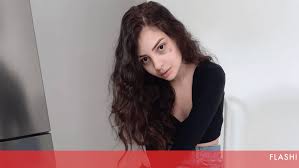 A aracnoidite cerebral afeta a membrana que cerca o cérebro, e muitas vezes causa dores de cabeça intensas. Ockvu Fwyeueym