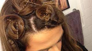 Even if the situation is choosing how to straighten your naturally curly hair. How To Curl Straight Hair Overnight Without Using Any Damaging Heat Because Yes You Can Have Big Bouncy Waves Curling Straight Hair Hair Without Heat How To Curl Short Hair