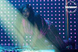 Cardi B taught Constance Wu how to give a lap dance for Hustlers