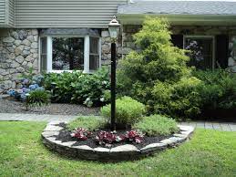 Natural Stone Wall At Lamp Post Landscape Bed Northampton Pa Front Yard Landscaping Design Front Yard Landscaping Front Yard