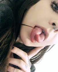 206 Likes 16 Comments Brooke Deerlung On Instagram Tongue Tied Body Modification Piercings Body Mods Piercings For Girls
