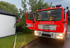 Gegen 22 uhr am montagabend begann es in münchen zunächst zu blitzen und zu donnern, bevor e. Gewitter Richtet In Schildgen Erhebliche Schaden An Burgerportal Bergisch Gladbach