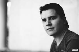 Голос для INTRO. Стиль №22