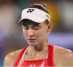 2023 ➡️ 2025 🥹 Belinda Bencic lifts the trophy for the second time in Abu  Dhabi 🏆⬆️ #MubadalaAbuDhabiOpen