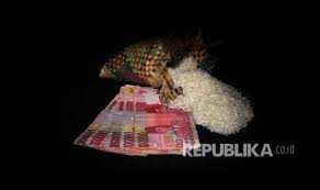 Panduan membayar zakat fitrah online dan kadar bayaran mengikut negeri.tahun 2020/ 1441h. Ini Besaran Gaji Mereka Yang Kena Zakat Pendapatan Republika Online