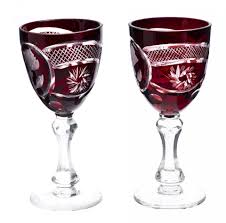 Kieliszki ręcznie szlifowane buzau perla lux. Para Ryumok Rubinovogo Cveta S Cvetochno Geometricheskim Ornamentom Steklo Rezba Manufaktura Buzau Perla Lux Rumyniya 1960 1980 Gg Stoimostyu 2100 Rub