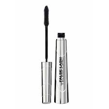 Primer builds volume on each lash and creates a smooth and even base to maximize the effects of the mascara. Rimel Voluminous Super Star Red Carpet Black L Oreal Mundo Das Bases