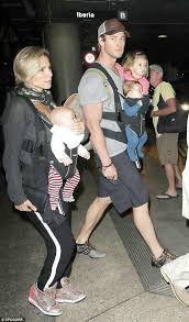 Sasha is tristan's twin brother. India Tristan Sasha On Twitter More Pictures Chris Hemsworth Elsa Pataky Arrive In La With India Tristan Sasha Hemsworthfamily Http T Co Ioxmfyagdy