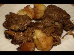 To serve, place one steak on each plate and top with about 1/4 cup of gravy. Marinated Oven Baked Steak Potatoes Recipe How To Make Steak In The Oven Youtube