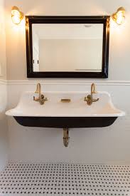 Trough Sink With Brass Hardware By Rafterhouse Lavabo Retro Idee Salle De Bain Deco Salle De Bain