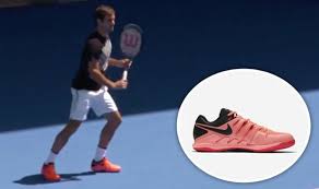 All you need to know about instagram algorithm 2021. Roger Federer Shows Off Bold Shoe Choice At Australian Open In Rod Laver Arena Session Tennis Sport Express Co Uk