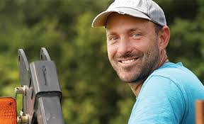 Fred Demaio's Instagram, Twitter & Facebook