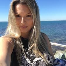 Lauren Collette (@LaurenAlexndr)