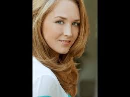 Mary Legault's Instagram, Twitter & Facebook