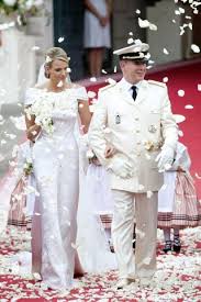 Körpersprache analyse von fürst albert von monaco und seiner frau charlène. Royal Weddings A History Of Royal Weddings British Vogue British Vogue