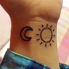 Simple Sun And Moon Tattoos On Wrist Tattoobite Com Simple Sun Tattoo Henna Tattoo Wrist Sun Henna Tattoo