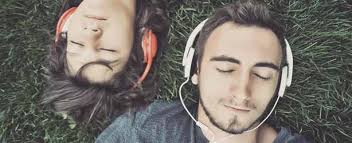 RÉINVENTER LA RADIO