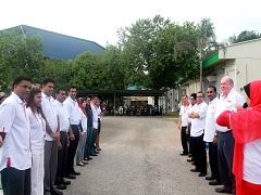 Hari ini kami berbesar hati menerima kunjungan daripada 'uncle kentang and team' bagi menerima sumbangan kerusi roda dari syarikat kami. Royce Pharma