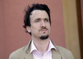 Sanders goes Hollywood: Aiming for a California upset