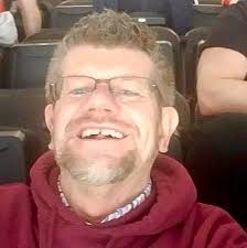 Is a yield sign supposed to have a background?