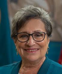 Carla Keene's Instagram, Twitter & Facebook