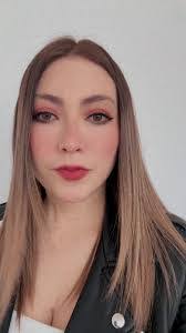 Nayeli Renteria's Instagram, Twitter & Facebook