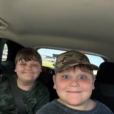 This is Felicity McElroy I got the best news today this month is my last  month of chemo therapy. My MRI today was clear! No cancer!