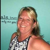 Dana Wiegand's Instagram, Twitter & Facebook