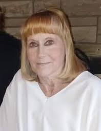 Tina Dooley's Instagram, Twitter & Facebook