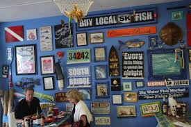 Farmhouse decor is one of the hottest trends in the home decorating world today. Fish Market Decor Picture Of Big Water Fish Market Siesta Key Tripadvisor
